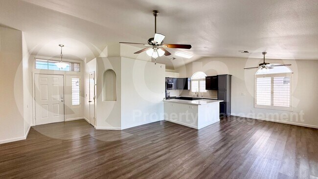 1581 W Butler Dr Chandler, AZ 85224 photo 5