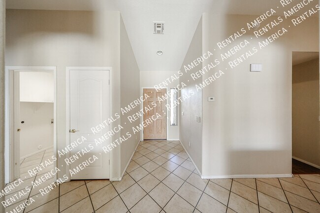 1623 E Wildhorse Pl Chandler, AZ 85286 photo 4