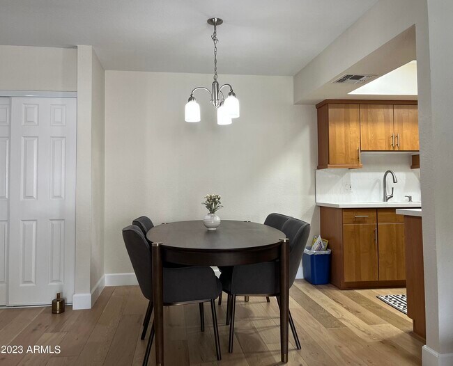 7350 N Vía Paseo Del Sur Scottsdale, AZ 85258 photo 5