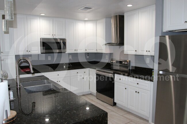 2641 W Wethersfield Rd Phoenix, AZ 85029 photo 5