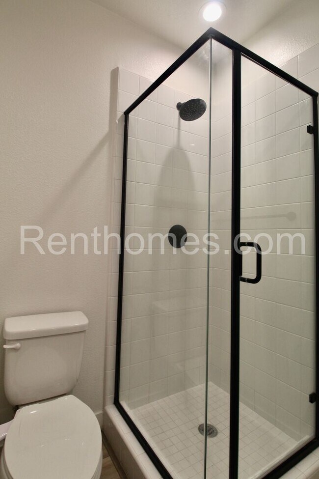 1710 Discovery Falls Dr Chula Vista, CA 91915 photo 5