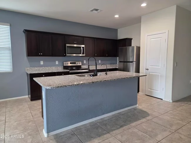 24673 N Alfalfa Dr photo 5