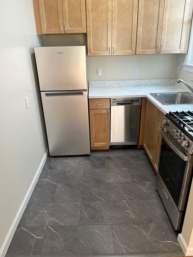 1040 Steiner St San Francisco, CA 94115 photo 5