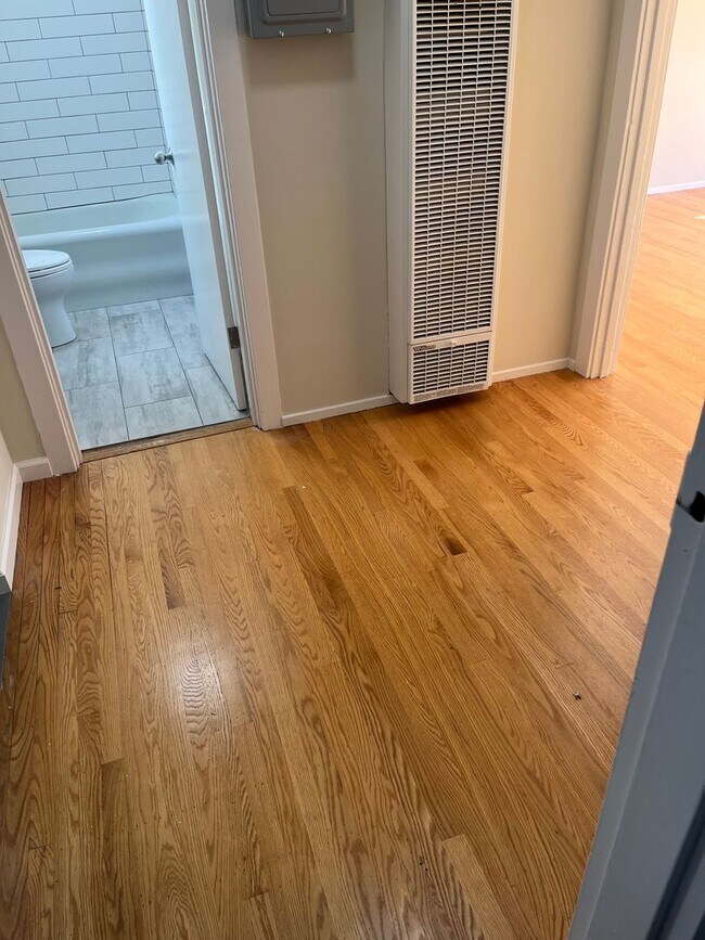 1040 Steiner St San Francisco, CA 94115 photo 2