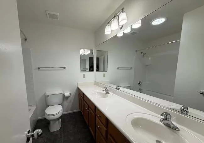 1410 E Verlea Dr Tempe, AZ 85282 photo 4