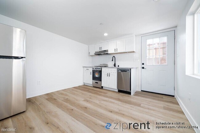 6965 Saranac St San Diego, CA 92115 photo 2