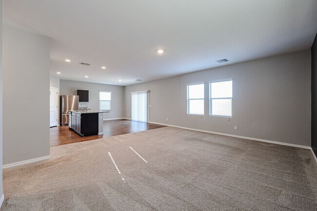 19554 W Annika Dr Litchfield Park, AZ 85340 photo 4