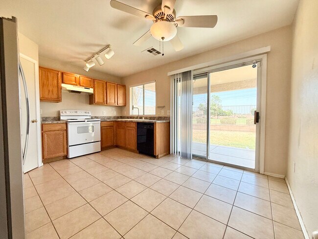 1533 S 121st Dr Avondale, AZ 85323 photo 5