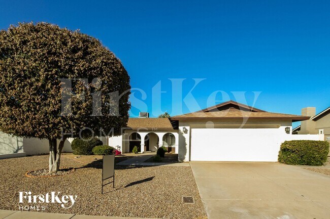 5236 W Cheryl Dr Glendale, AZ 85302