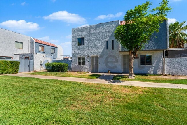 7528 N 47th Dr photo 5