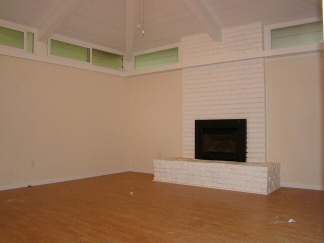 Ceilo Apartment Homes photo 3