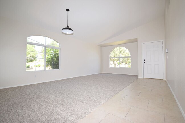 Beautiful remodeled 4 bedroom home! photo 3