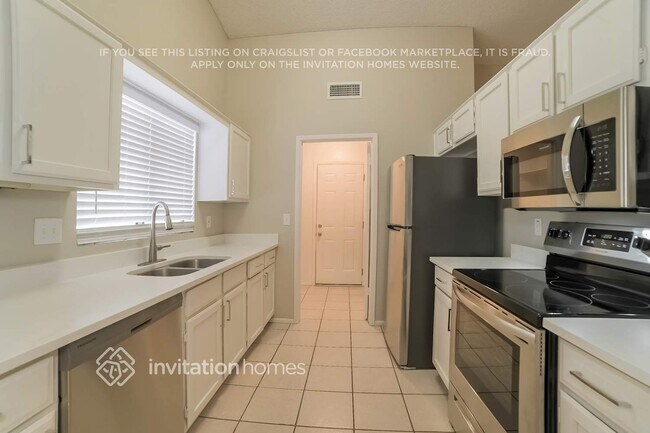 692 W Shawnee Dr Chandler, AZ 85225 photo 5