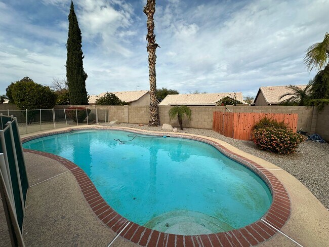 1622 E Erie St Chandler, AZ 85225 photo 5