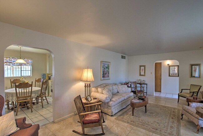 2731 N 3rd Ave Phoenix, AZ 85003 photo 3