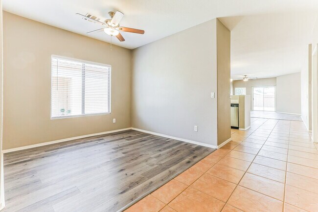 30225 N Royal Oak Way San Tan Valley, AZ 85143 photo 3