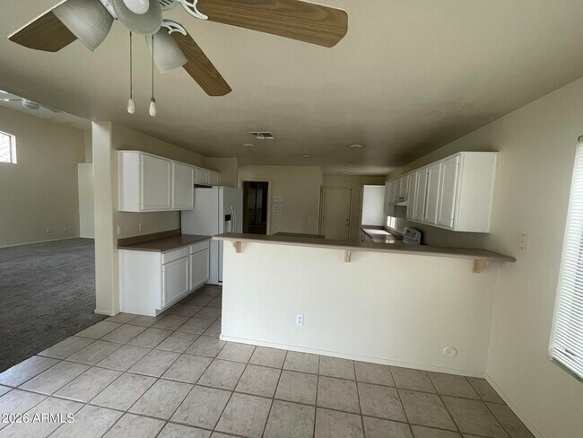 4725 E Goldfinch Gate Ln Phoenix, AZ 85044 photo 5