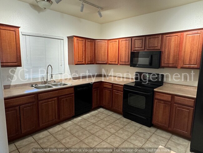920 E Devonshire Ave Phoenix, AZ 85014 photo 2