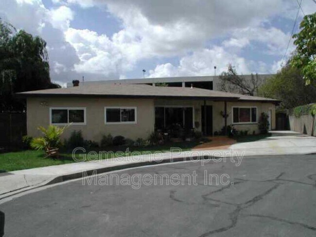 6241 Adobe Dr San Diego, CA 92115