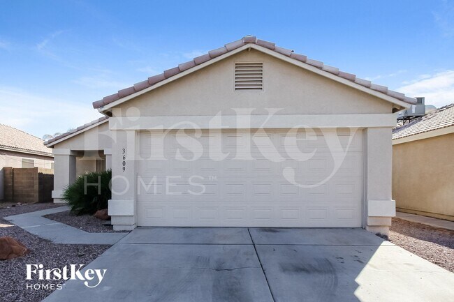 3609 W Tina Ln Glendale, AZ 85310