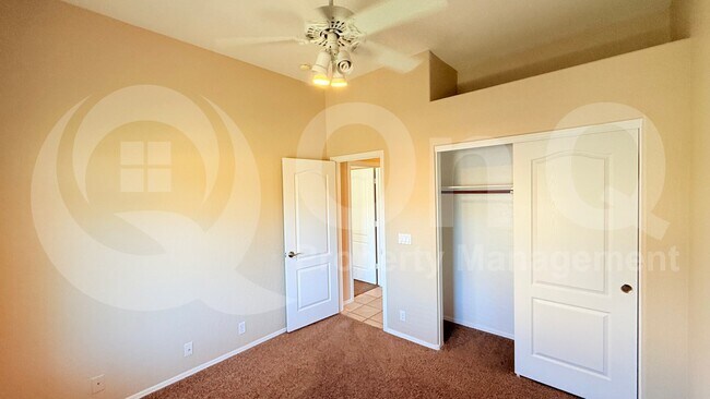 1517 W Windsong Dr Phoenix, AZ 85045 photo 5