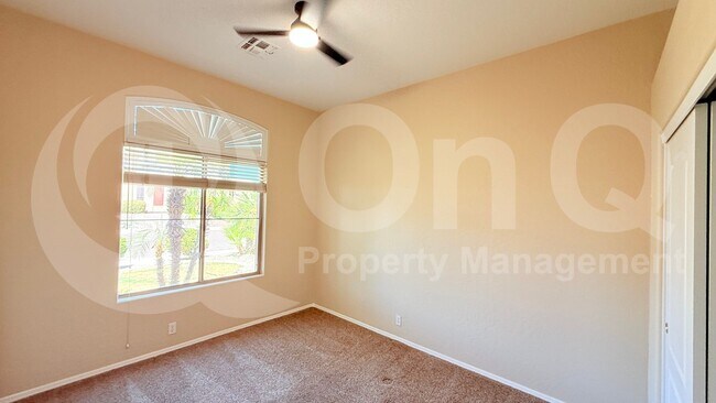 1517 W Windsong Dr Phoenix, AZ 85045 photo 3