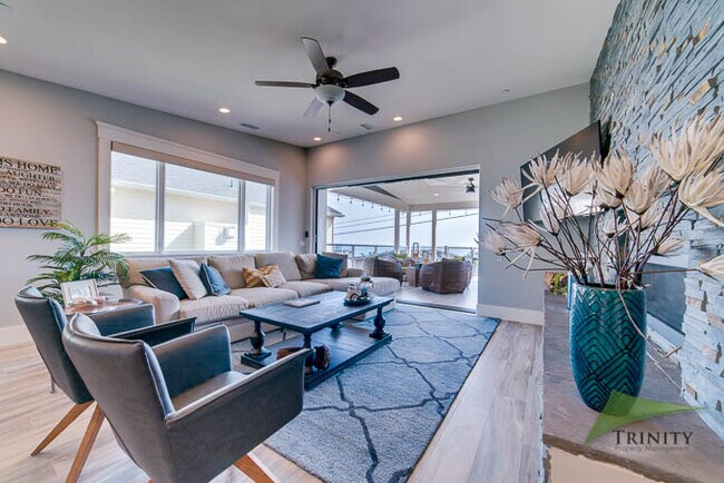 1922 Cambridge Ave Encinitas, CA 92007 photo 5