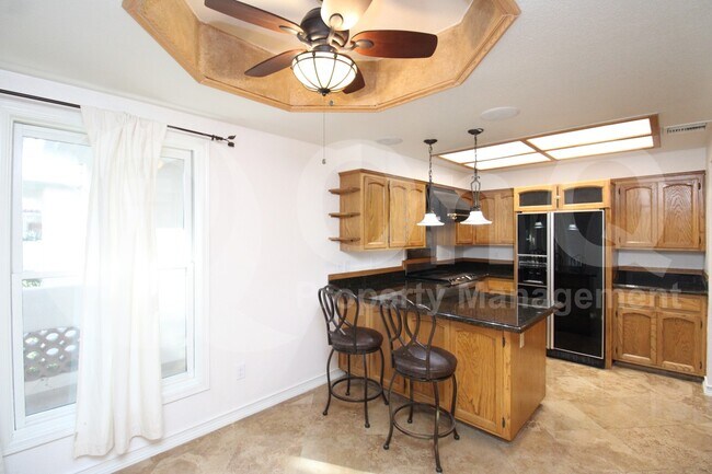 5200 S Lakeshore Dr Tempe, AZ 85283 photo 4