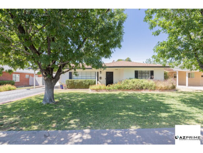 1838 E Hazelwood St Phoenix, AZ 85016 photo 2