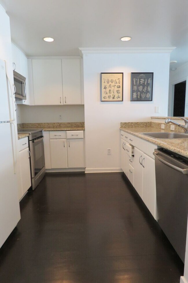 250 King St San Francisco, CA 94107 photo 3