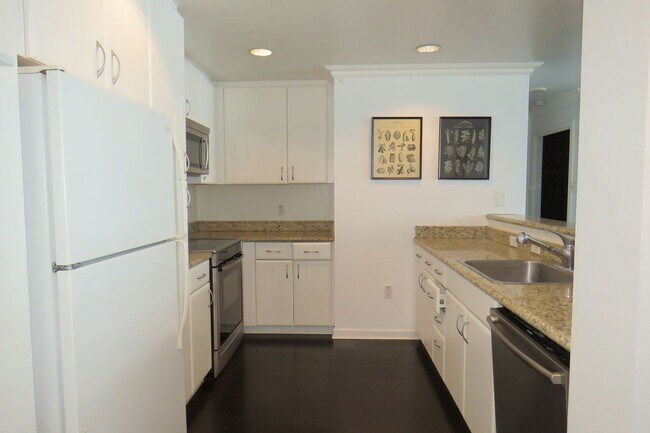 250 King St San Francisco, CA 94107 photo 2
