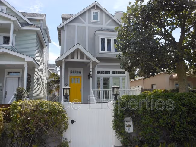 269 D Ave Coronado, CA 92118 photo 2
