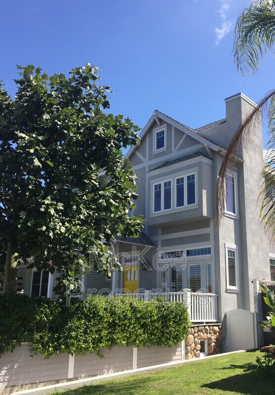 269 D Ave Coronado, CA 92118