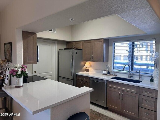 10401 N Saguaro Blvd Fountain Hills, AZ 85268 photo 5