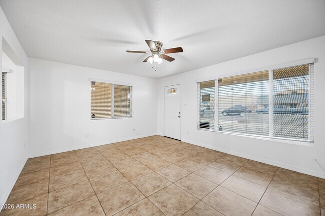 4115 N 18th Dr Phoenix, AZ 85015 photo 3