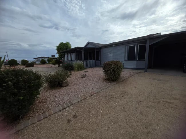 1612 N 201st Ave Buckeye, AZ 85396 photo 3