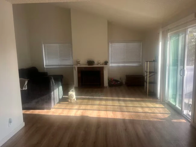 73 Silcreek Dr San Jose, CA 95116 photo 2