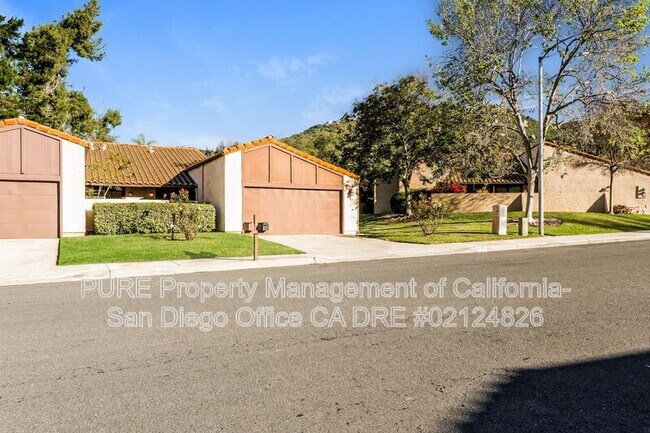 2107 David Dr Escondido, CA 92026 photo 2