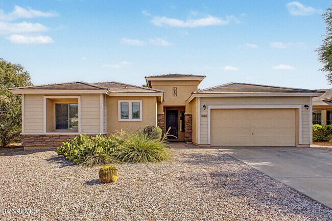 2465 W Quick Draw Way photo 3