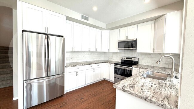 14452 S 40th St Phoenix, AZ 85044 photo 2