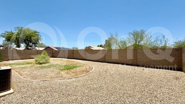 17241 W Apache St Goodyear, AZ 85338 photo 2