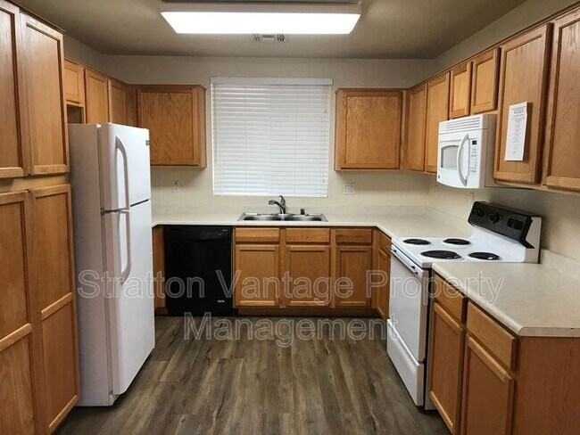 2643 S 84th Gln Tolleson, AZ 85353 photo 3