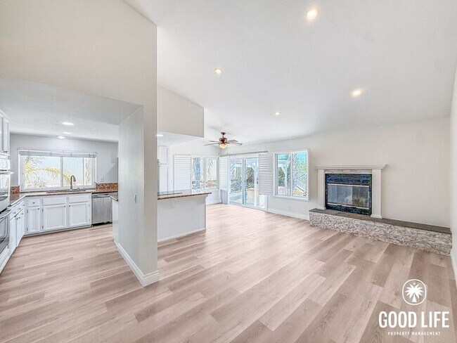 11775 Scripps Lake Dr San Diego, CA 92131 photo 3