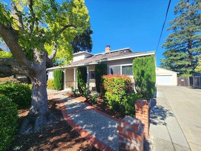 275 Alameda de las Pulgas Redwood City, CA 94062 photo 4