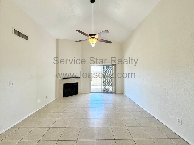 533 E Wescott Dr Phoenix, AZ 85024 photo 5