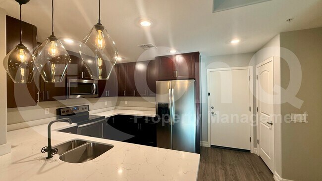 2821 S Skyline Dr Mesa, AZ 85212 photo 3