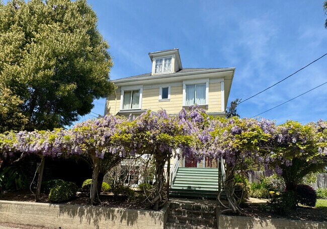 1939 Stuart St Berkeley, CA 94703 photo 4