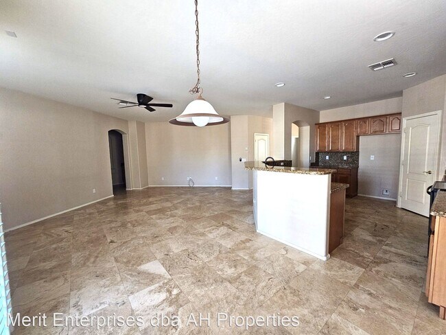 2936 E Country Shadows St Gilbert, AZ 85298 photo 5