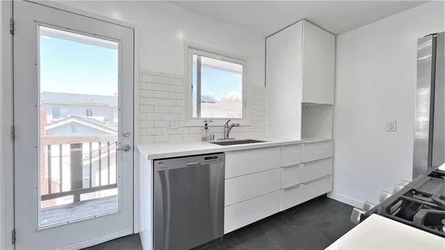 1023 Washington Ave Albany, CA 94706 photo 3