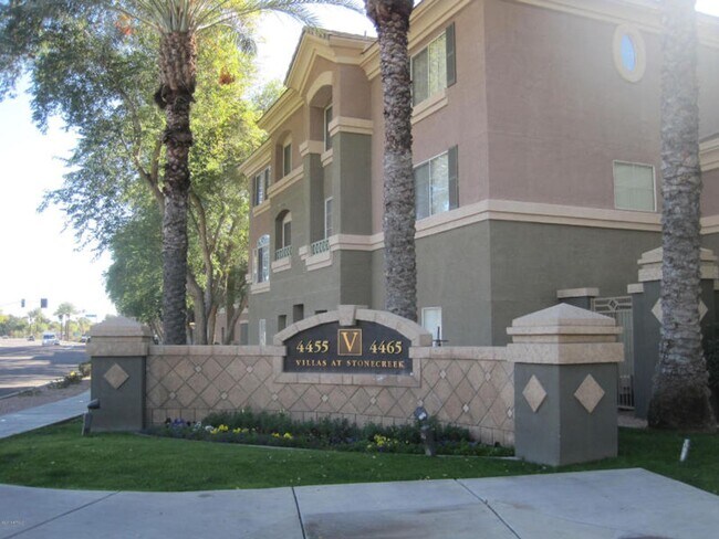 4465 E Paradise Vlg Pkwy S Phoenix, AZ 85032 photo 4